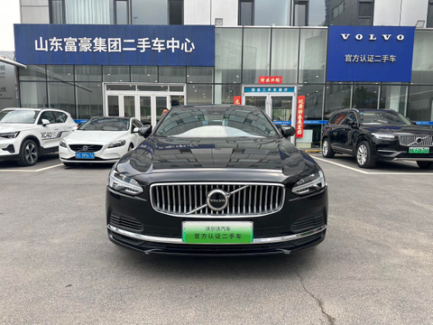 S90 MY2024 T8 Plug-in Hybrid 4WD Plus
