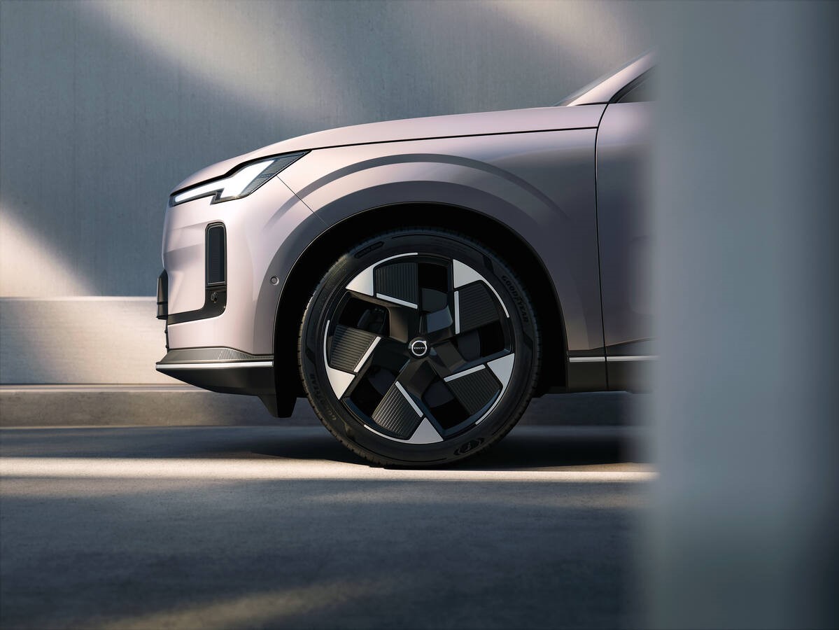 Volvo XC70 Plus MY 2026