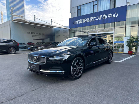 2024 Volvo S90 B5 Momentum