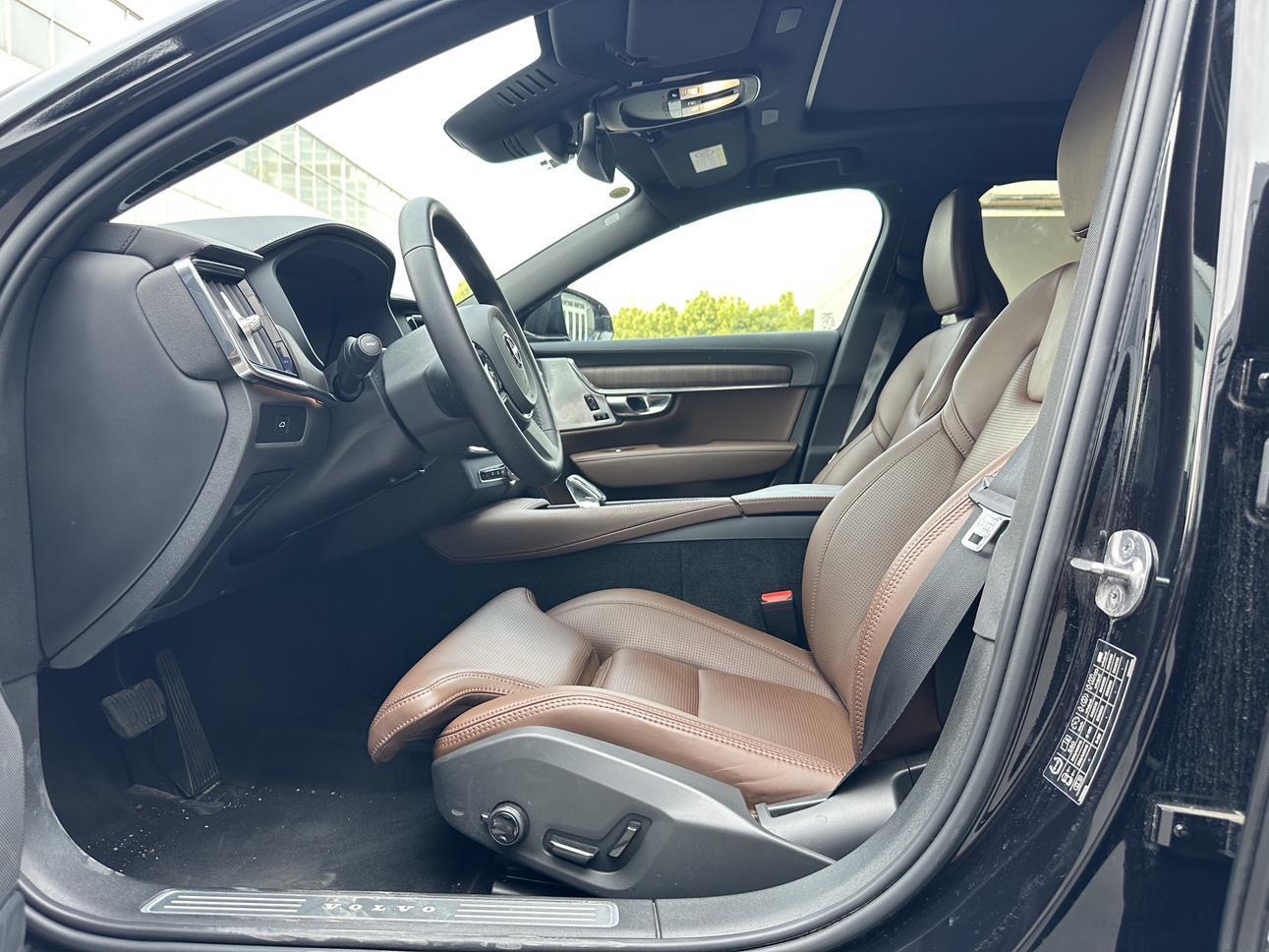  S90 MY 2025 B5 Ultra Edition Black