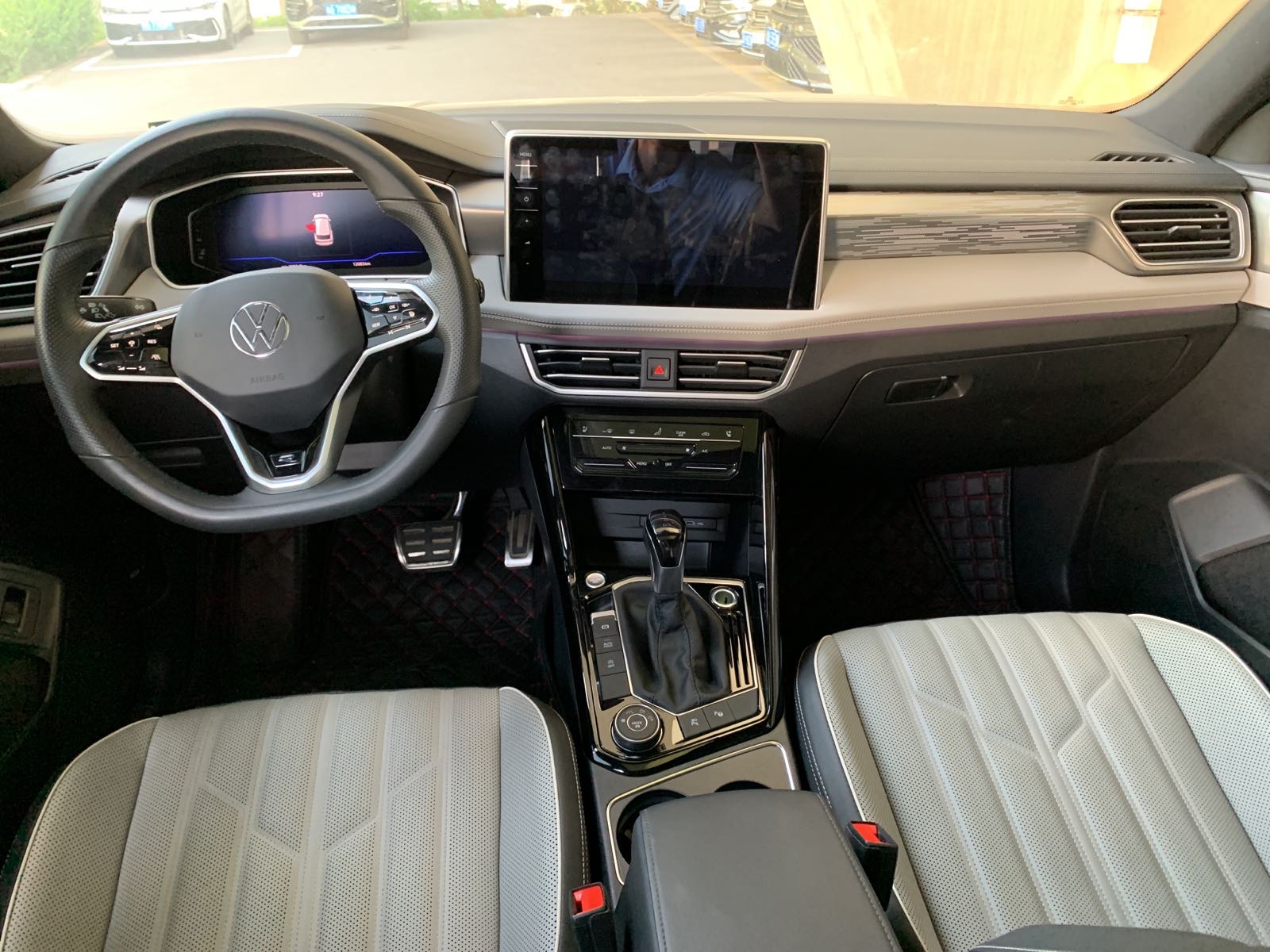 Tayron 2023 380 4WD R-Line