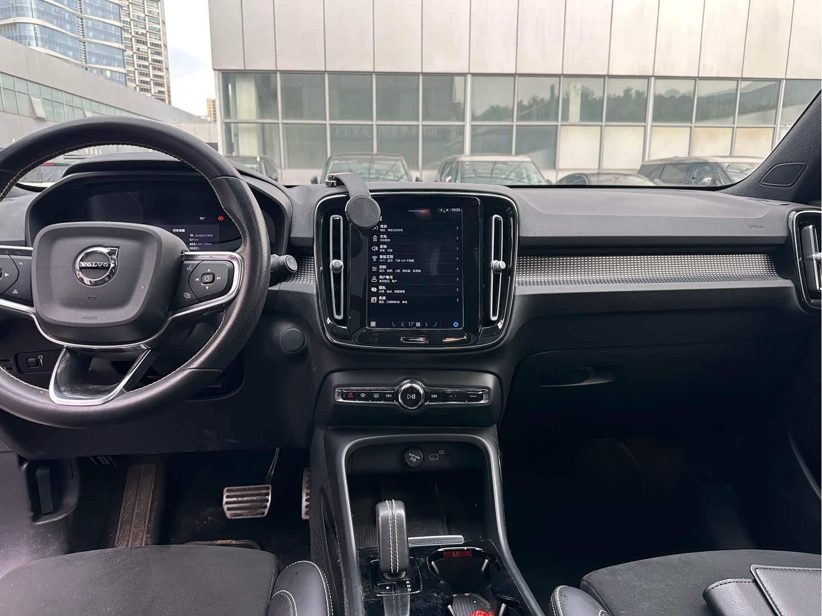 2024 Volvo C40 Recharge Long Range PRO